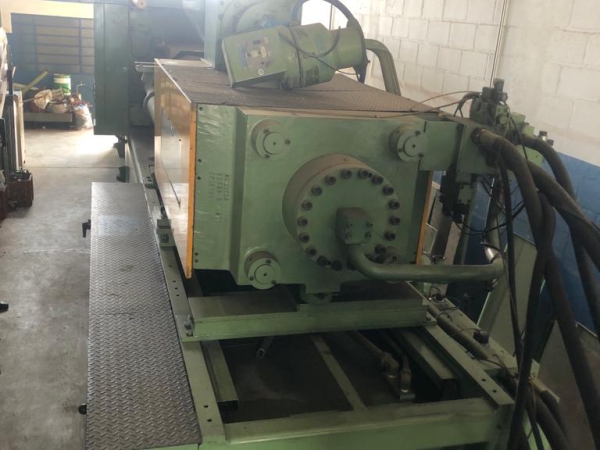 BATTENFELD 550 TON